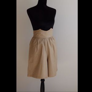 Vintage Beige Leather Long Shorts Bermuda’s size 0